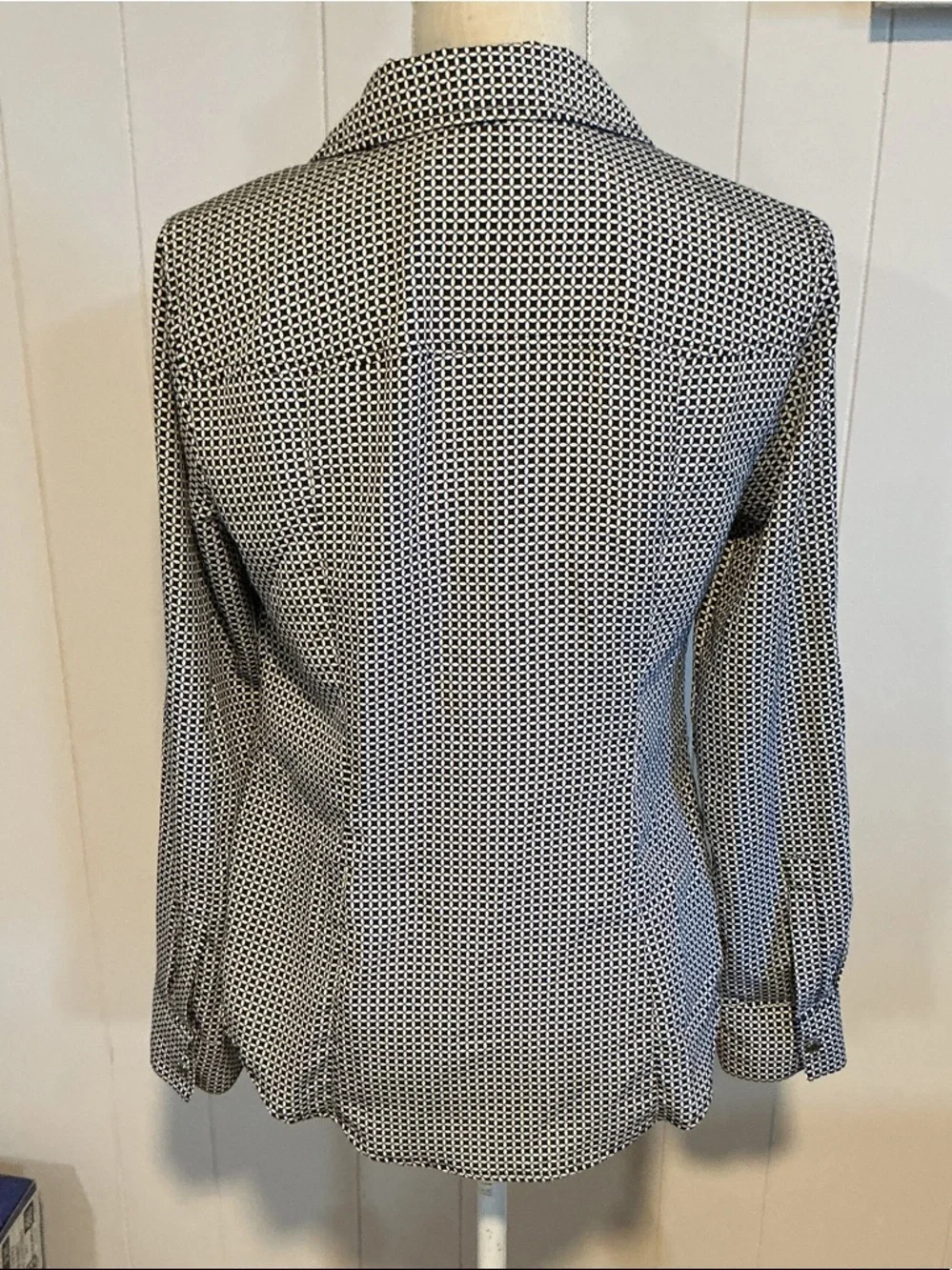 Michael Kors Black & White Geometric Zip-Front Button Down Shirt